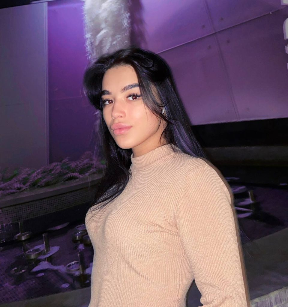 Эскорт модель Крис